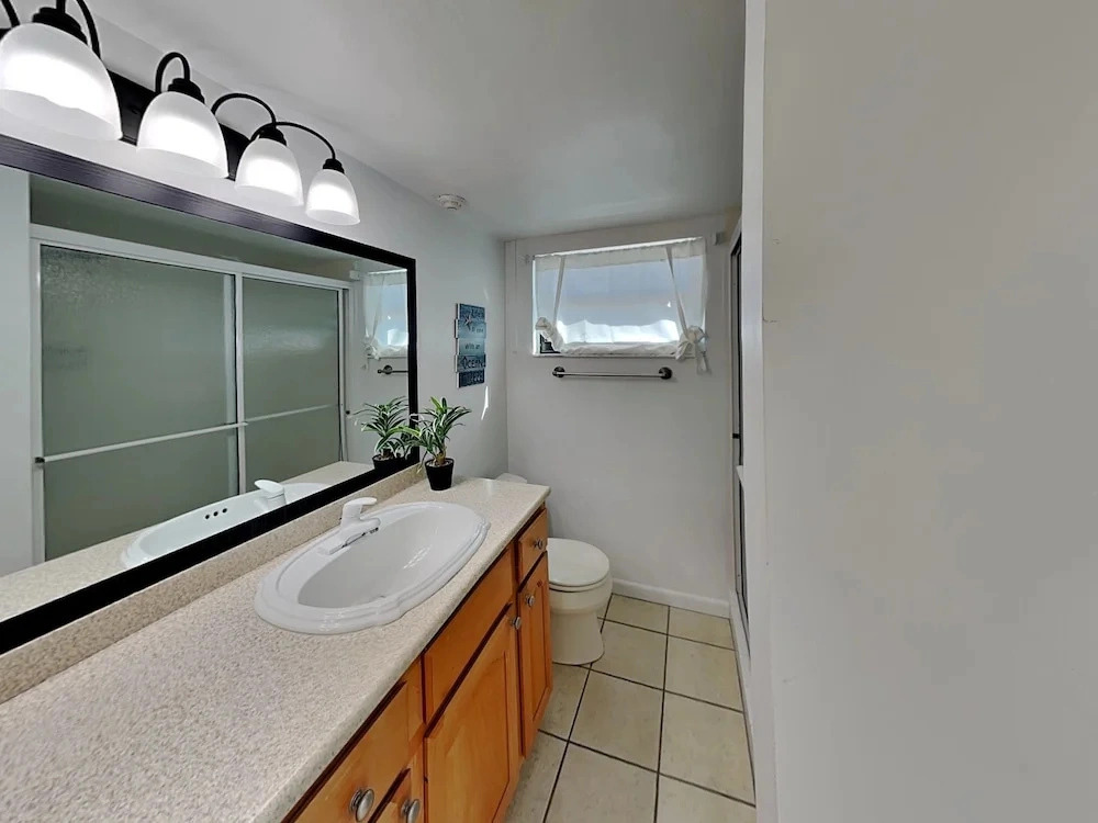 Caper Beach Club 312