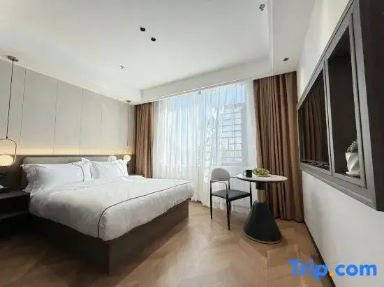 Starry Sky Hotel