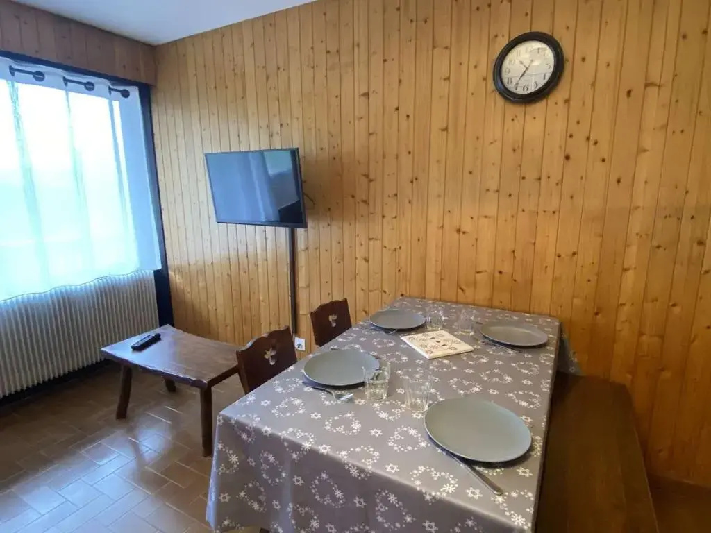 Appartement Le Grand-Bornand, 1 pièce, 4 personnes - FR-1-241-37