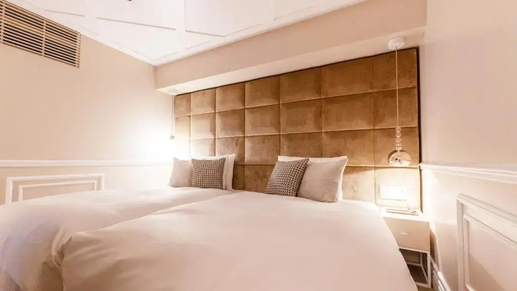 Y11 azabu hotel by Mrt