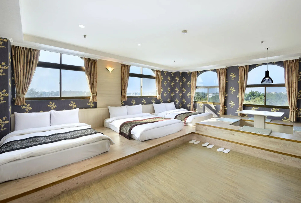 Jinsa Lakeside View Resort