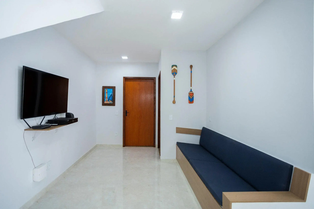 Casa com 6Qtos em Manguinhos a 300m do Mar | CC 18