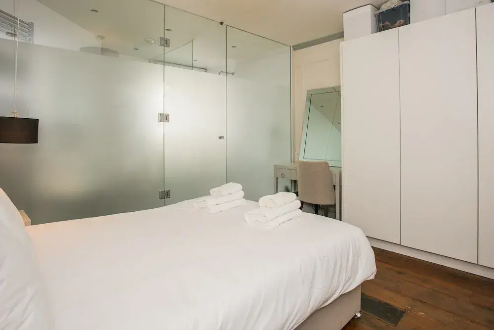 Spacious 1 Bedroom Apartment Near Oxford Street