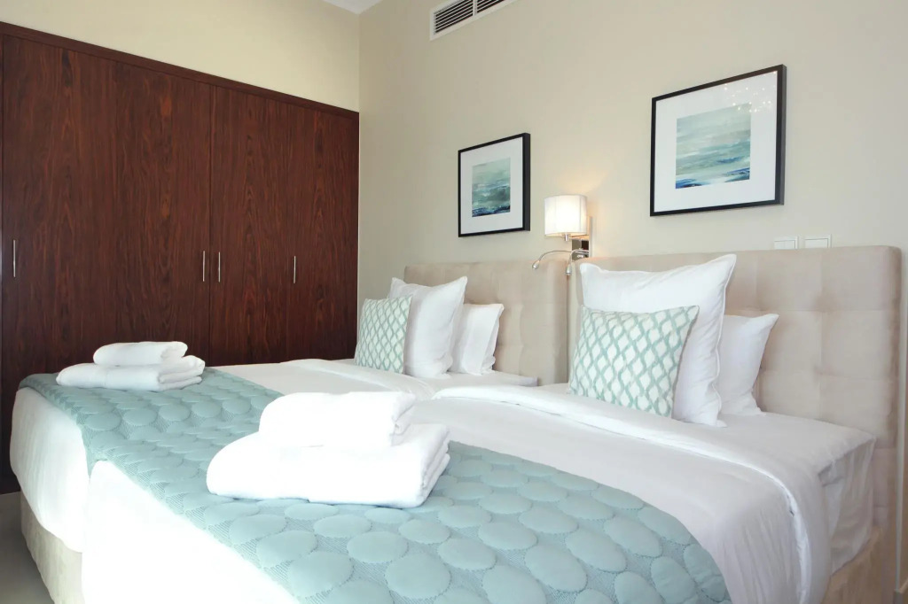 Luxury 4 Bedroom Penthouse in The Residences