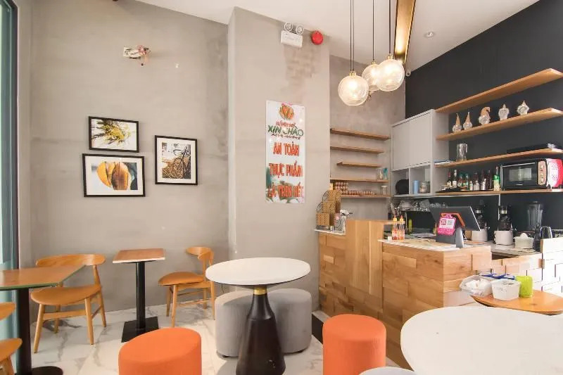 Reddoorz Plus Near Cau Ong Lanh