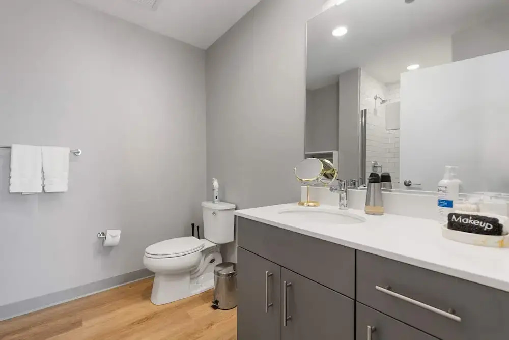 The Nova 4BR Family Friendly Near Lincoln Park