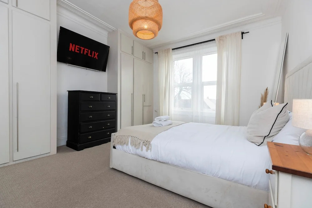 Bright 4-bedroom Maisonette in Gateshead