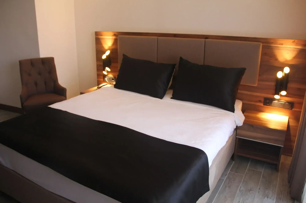 Mari Suites Hotel