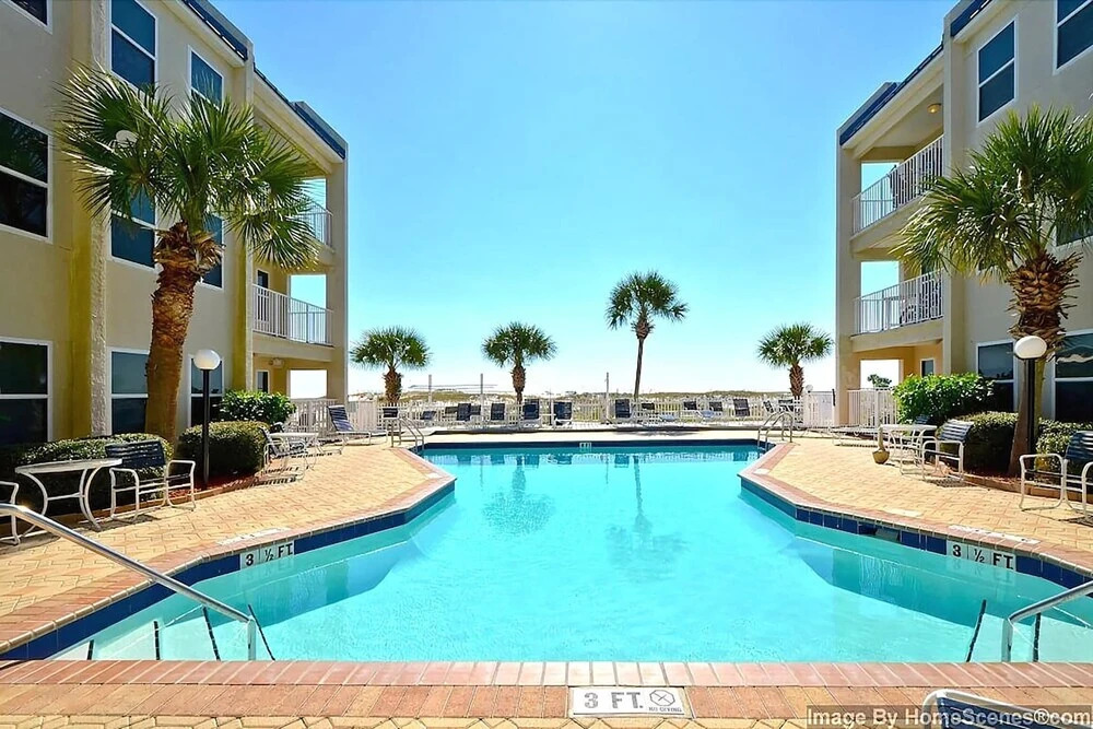 Poolside Villas #104