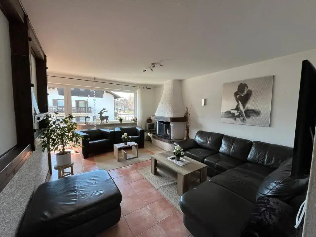 Maisonette Apartment DHH Zugspitzblick mit eigenem Garten