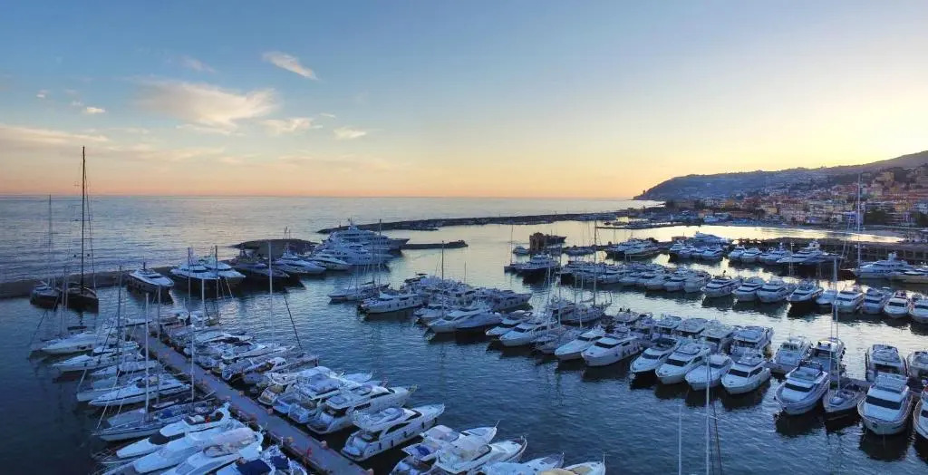 Carlos Bcs2 - Sanremo Center Suite -