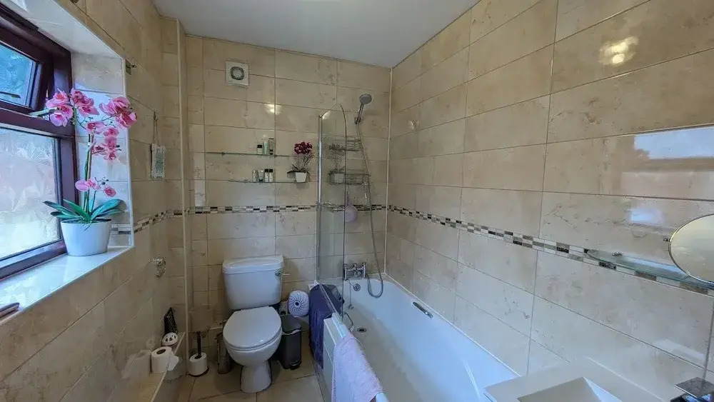 Norwichhouse/ Nearap/ 3bedroom/freep/tv/wifi