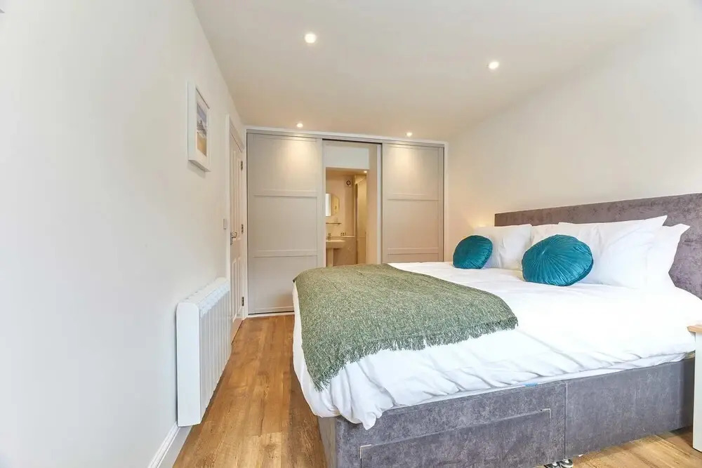 Host & Stay - Main Street Apartments
