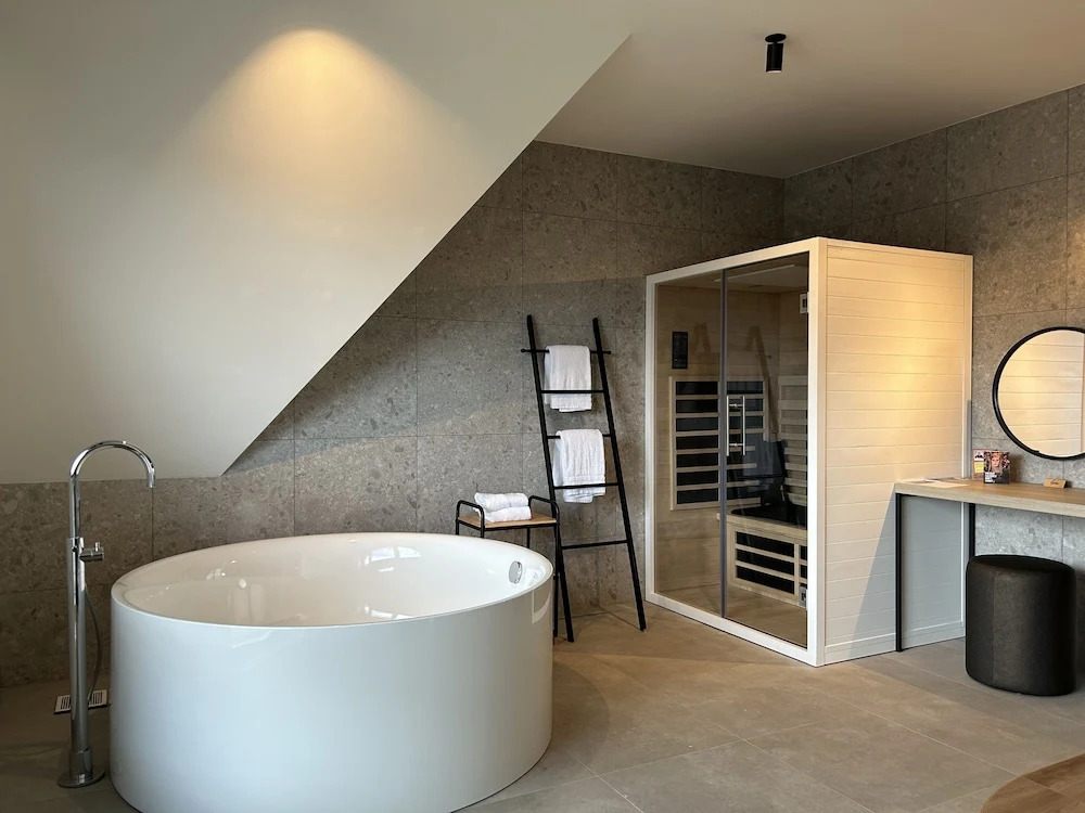 Ariane Hotel