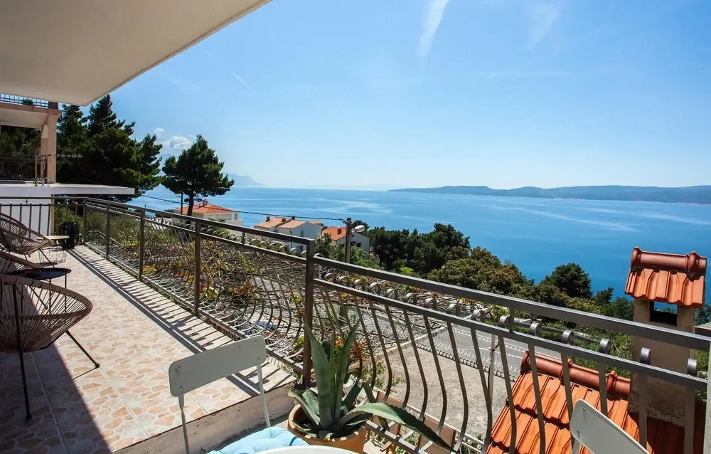 Nice Apartment in Marusici With Wifi and 3 Bedrooms