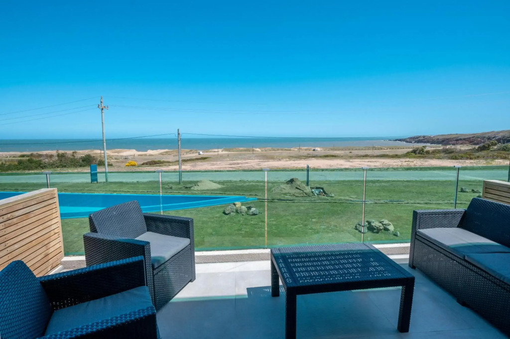 SYRAH Premium B1 - Balcón con vista al mar by depptö
