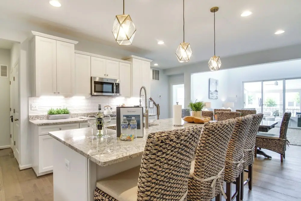 3 Mi to Bethany Beach: Townhome w/ Fire Pit