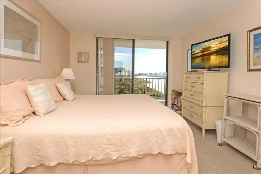 Sst3-811 - South Seas Tower 2 Bedroom Condo by Redawning