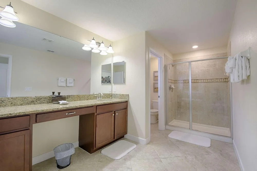 2914 Paradise Palms