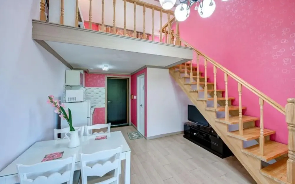 Gapyeong Blueberry Hill Pension (Near Golf Course)