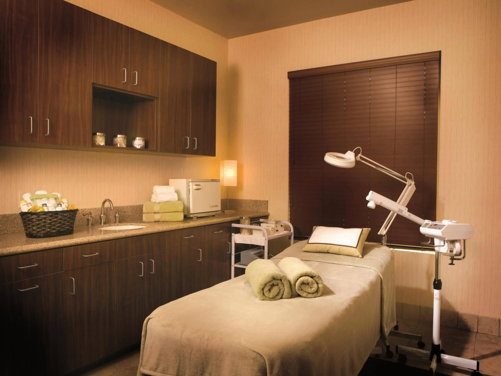 Ayres Hotel & Spa Mission Viejo - Lake Forest
