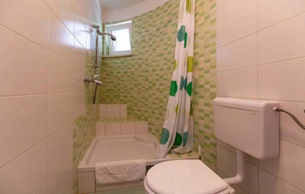 Nice Home in Ploce With Wifi and 2 Bedrooms