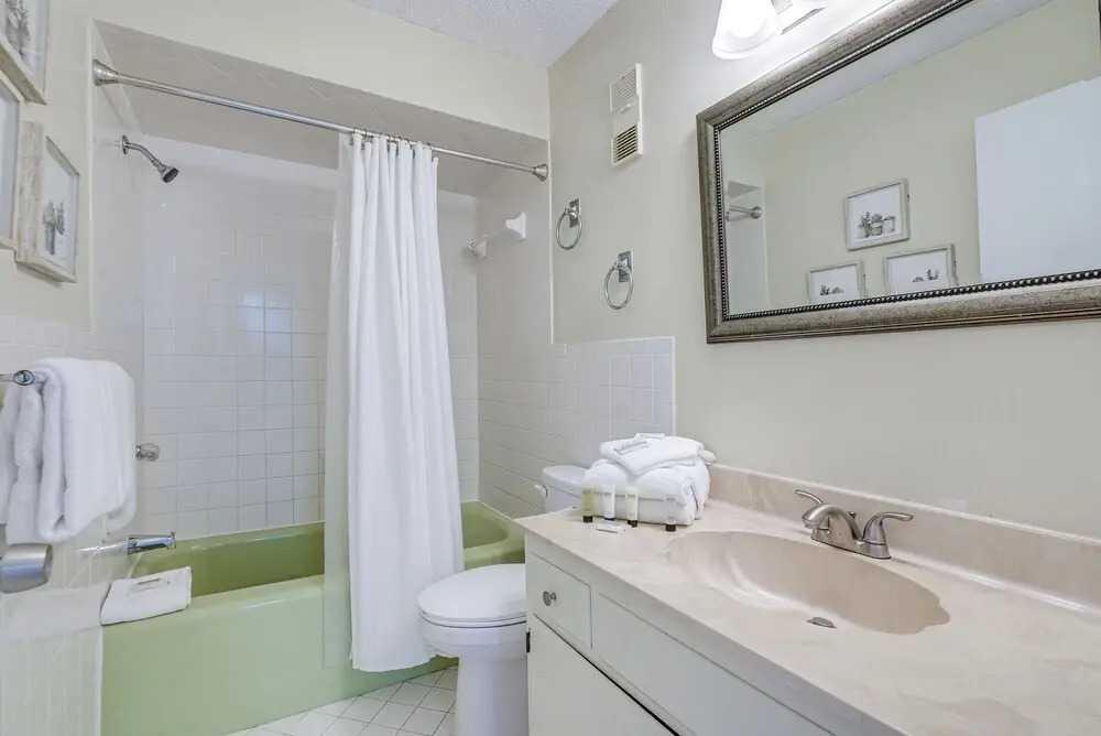 Regency Towers PCB Condo: Beach Access & 2 Pools