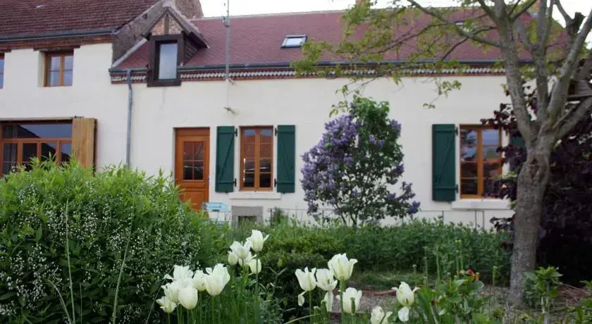 Côté Cour