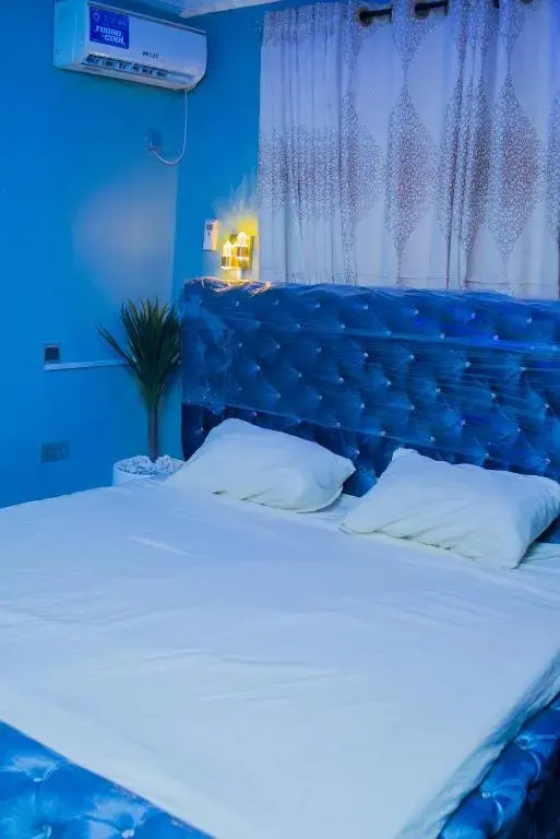 3 Bedrooms house for Short let Holiday Apartments