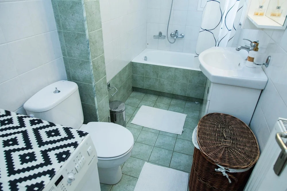 Cozy apt in Peristeri near Metro station