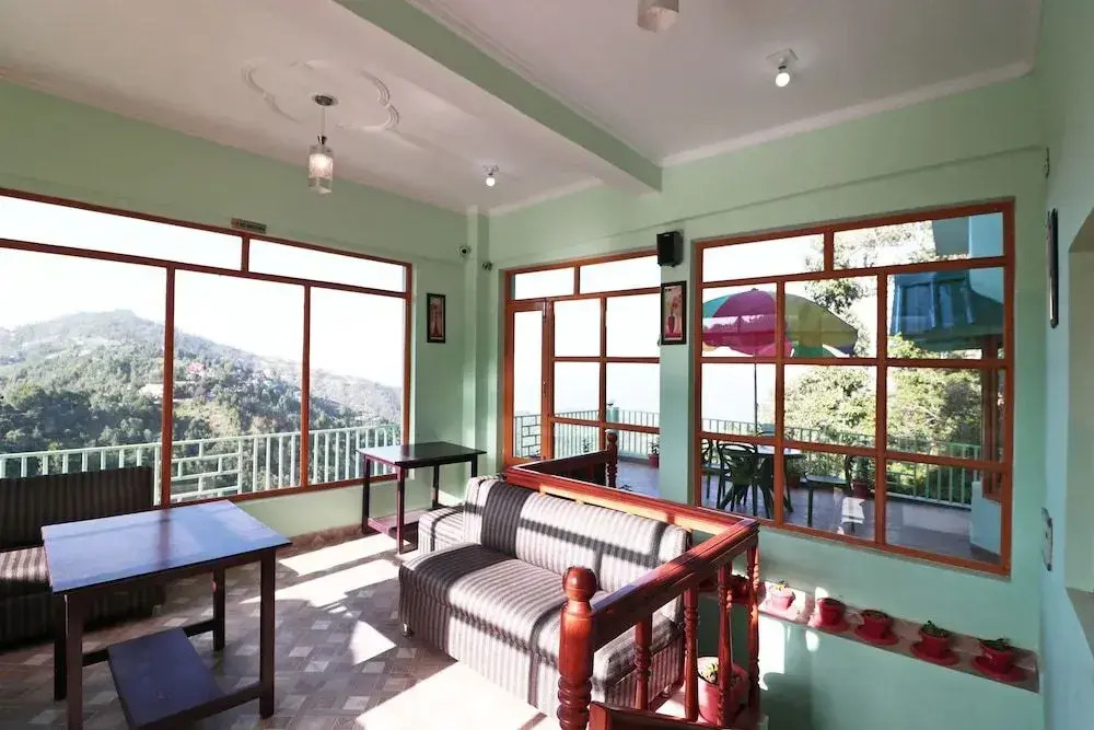OYO 15170 Maa Gauri Resort