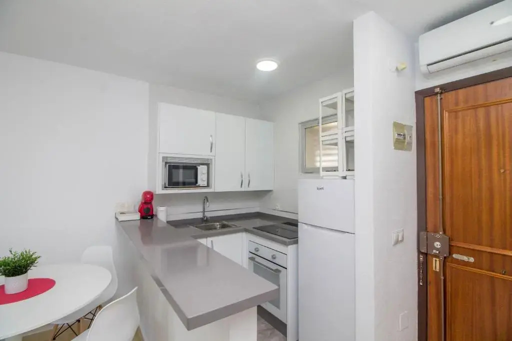 Vistamarina B 210 By IVI Real Estate
