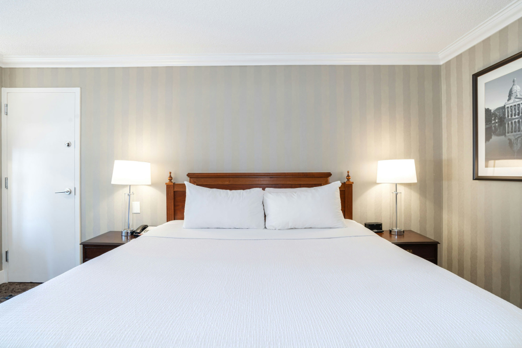 Sandman Signature Edmonton Downtown Hotel