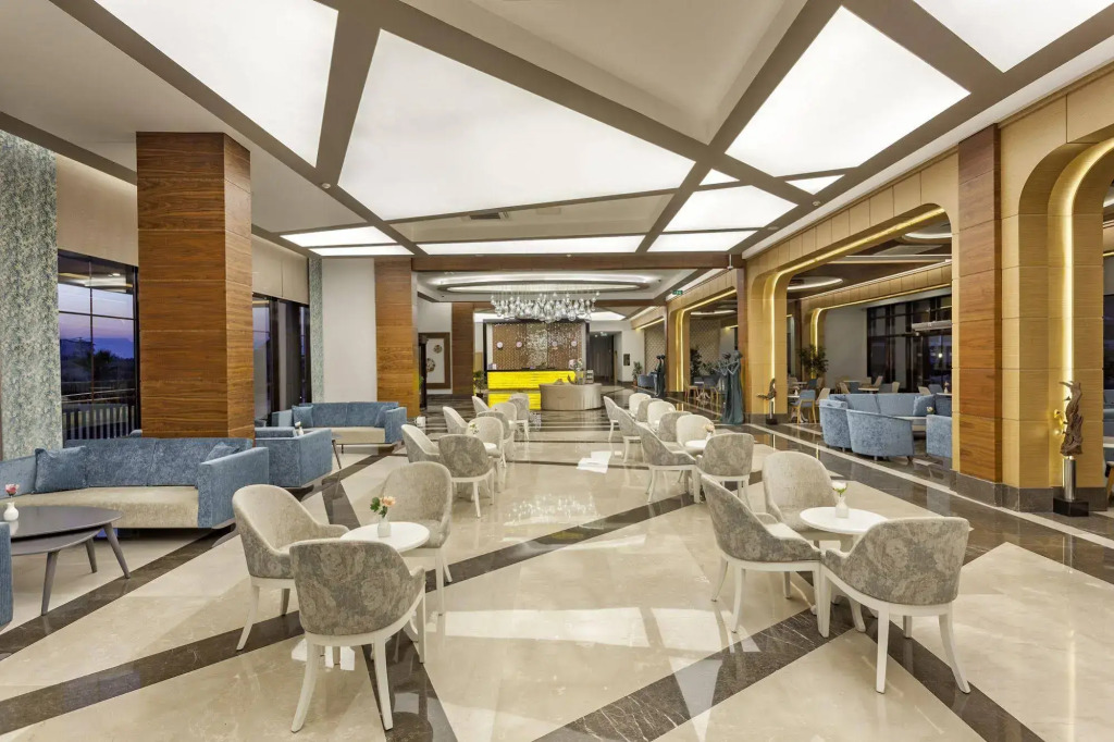 Glamour Resort & SPA