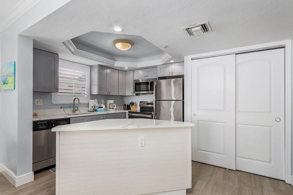 Beach Villas # 106 - Bogo24 2 Bedroom Condo by RedAwning