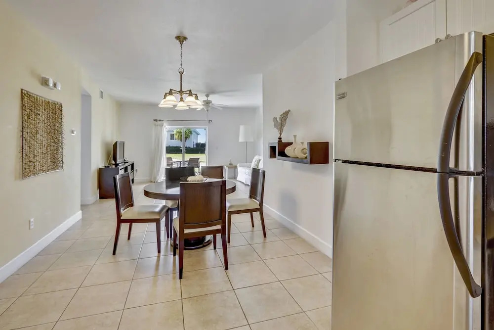 Beautiful 2/2 Bimini 2 Bedroom Condo