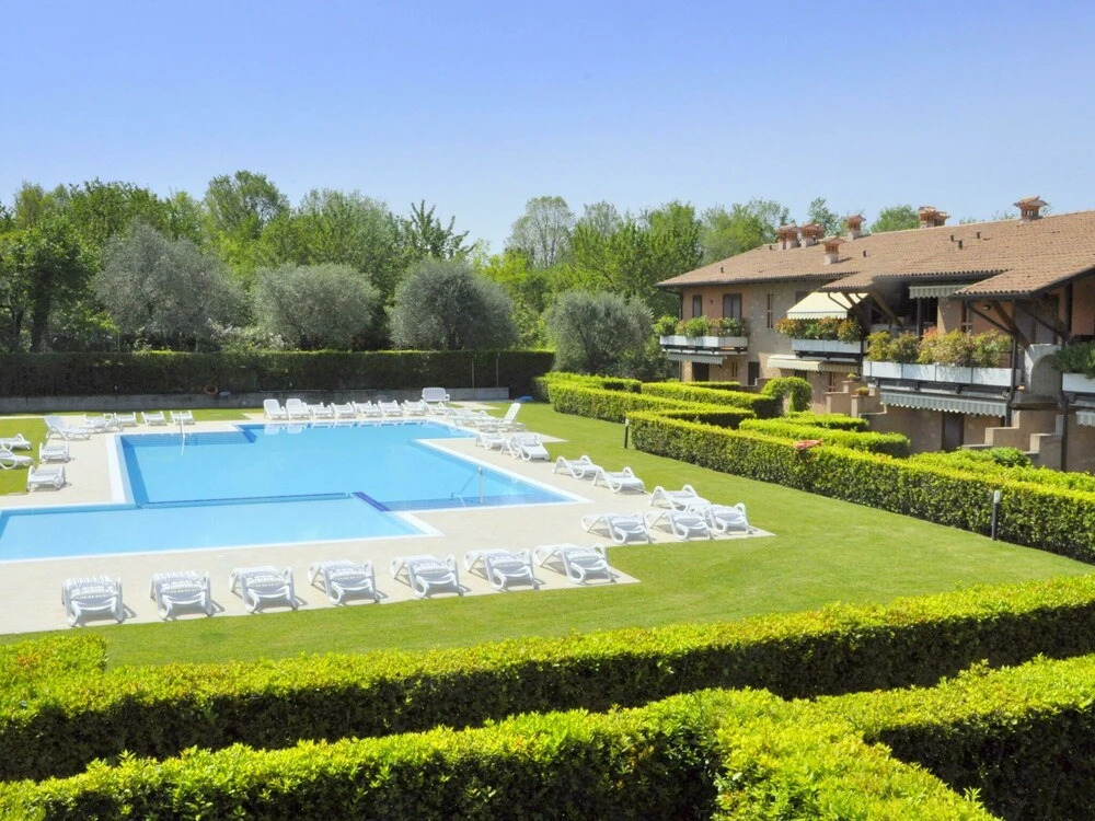 Snug Holiday Home in Lazise With Heating, Near Lake Garda