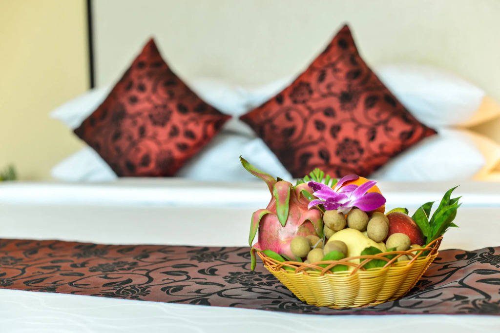 Almond Hotel Sothearos