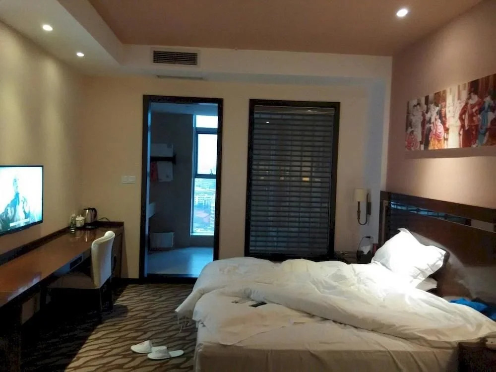 Meichen Holiday Hotel