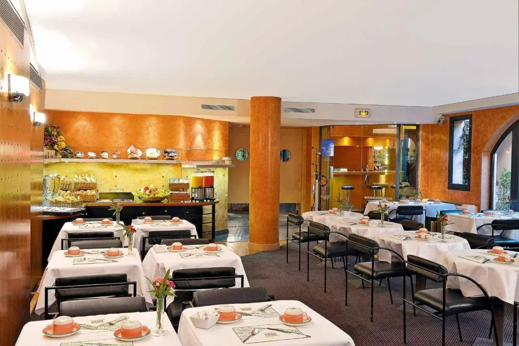 Opera Cadet Hotel