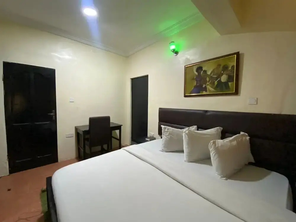 Kilo Royal Hotel