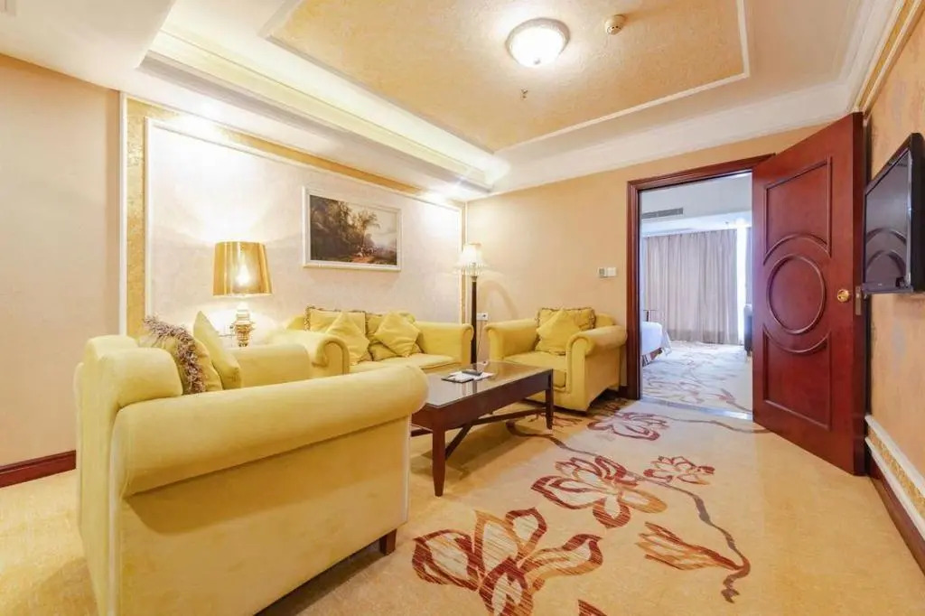 Vienna Hotel Shenzhen Songgang Yanchuan Road