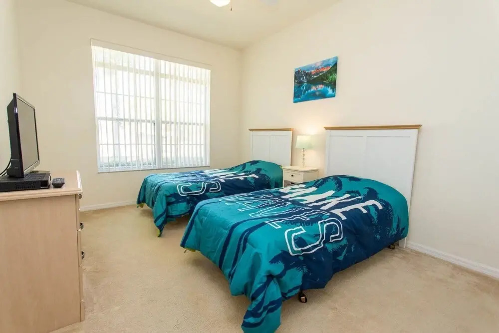 Newly Renovated Gorgeous Modern 4 Bed Villa With South Facing Pool & Spa