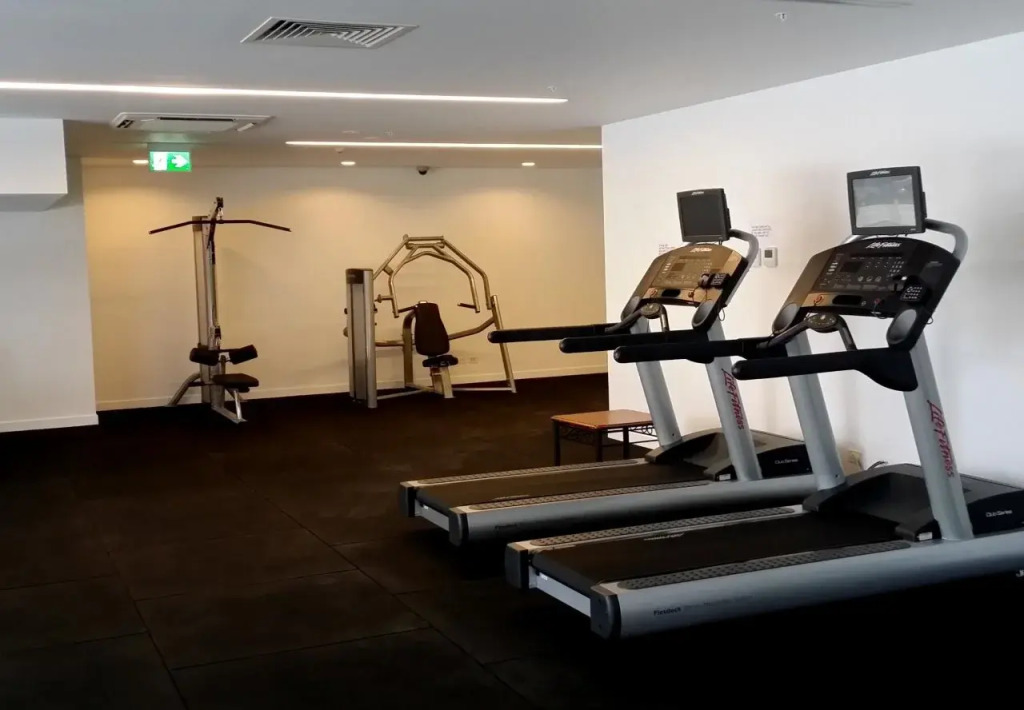 Aura on Flinders Serviced Apartments