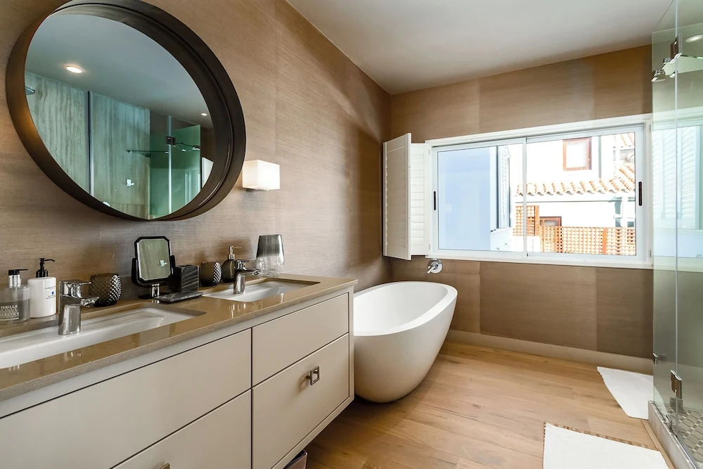 YOLO Spaces - Clifton Private Beach Villa