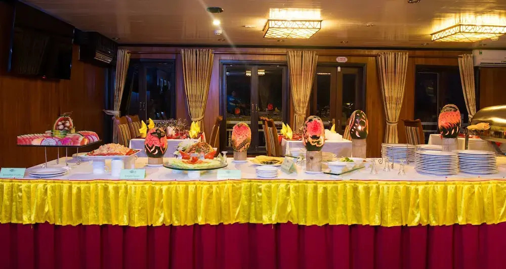 Gray Line Private Luxury Cruise