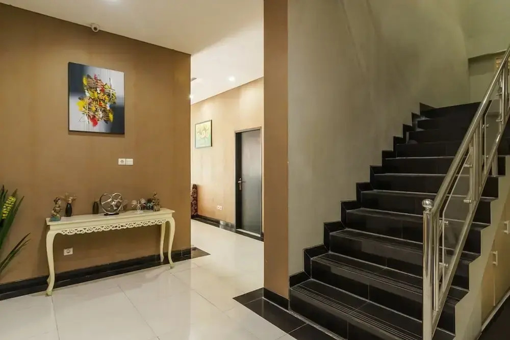 Surya Lombok Hotel by RedDoorz