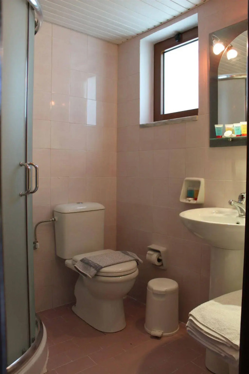 Vallian Village Hotel