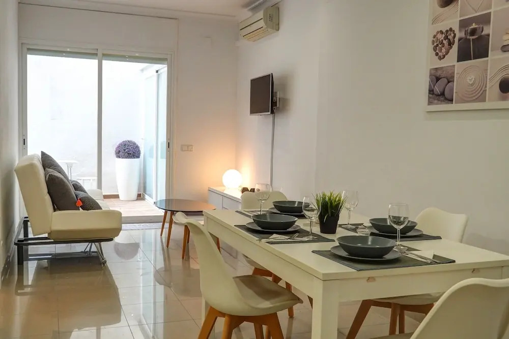 White Center Apartment by Hello Apartments Sitges