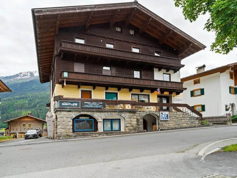 Majestic Home in Neukirchen am Großvenediger With Balcony